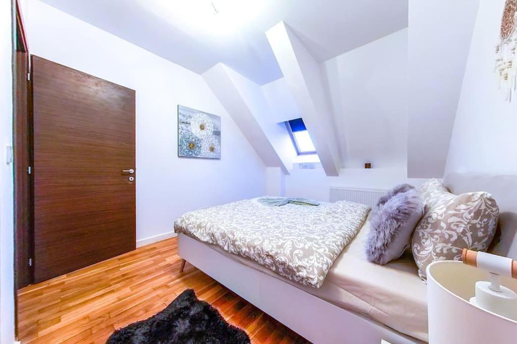 Bucharest Central D Apartment Dış mekan fotoğraf