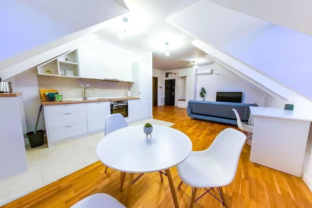 Bucharest Central D Apartment Dış mekan fotoğraf
